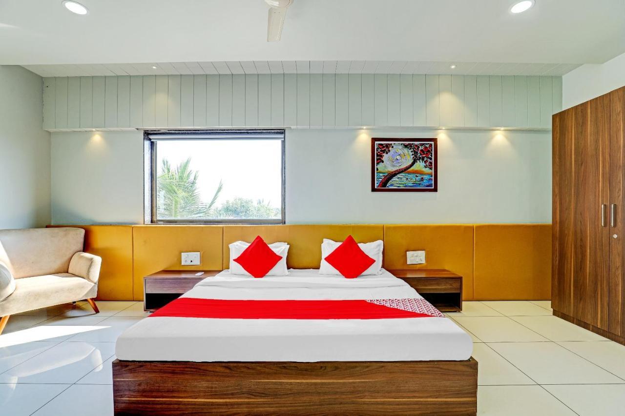 Oyo 70752 Viram House Ξενοδοχείο Gorwa Εξωτερικό φωτογραφία