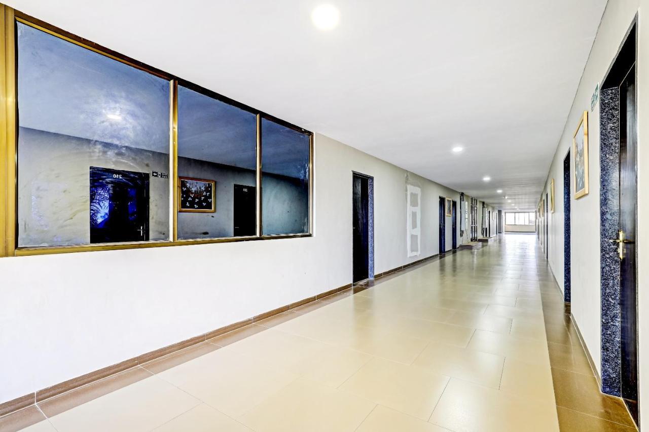 Oyo 70752 Viram House Ξενοδοχείο Gorwa Εξωτερικό φωτογραφία