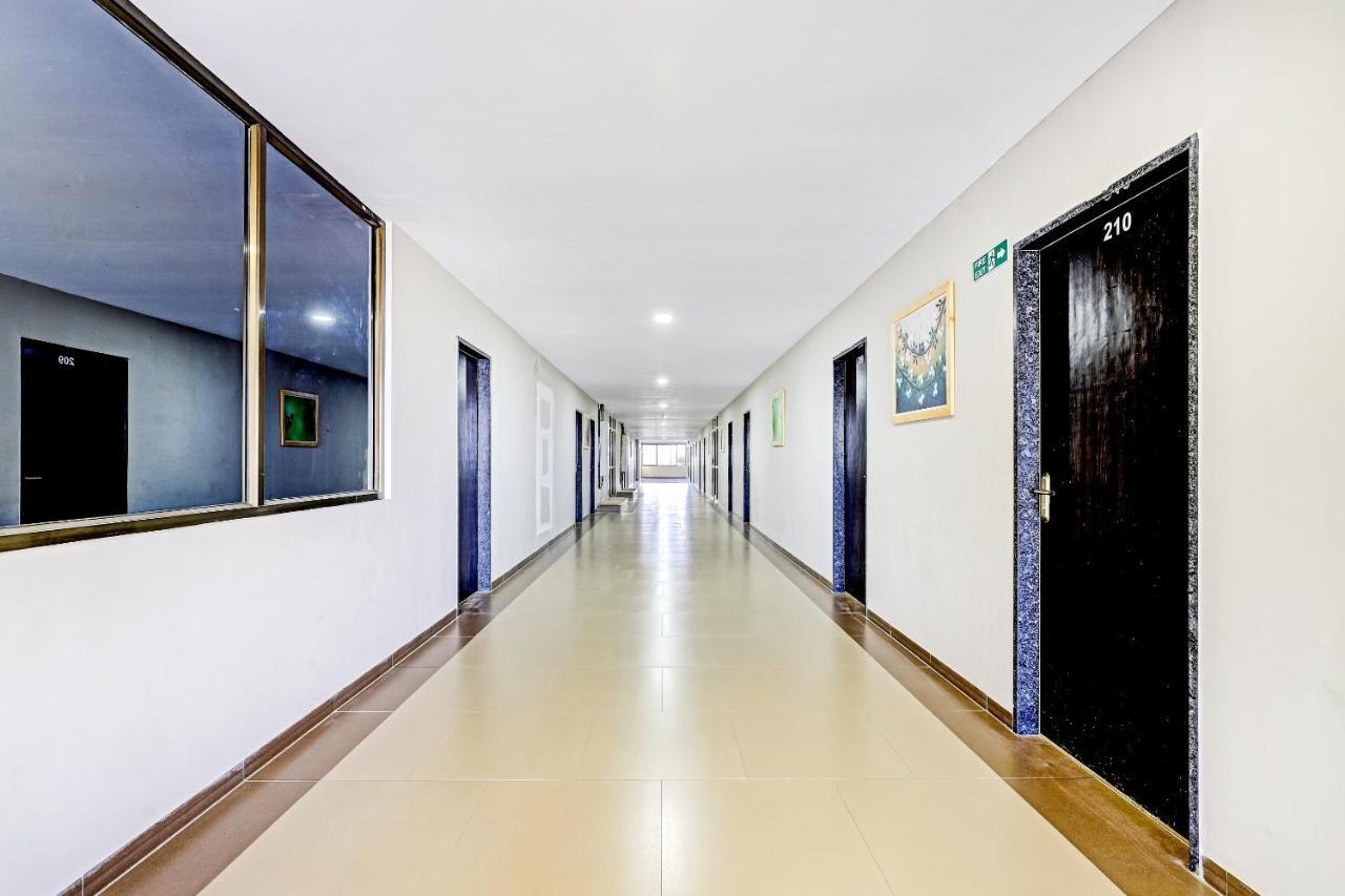 Oyo 70752 Viram House Ξενοδοχείο Gorwa Εξωτερικό φωτογραφία