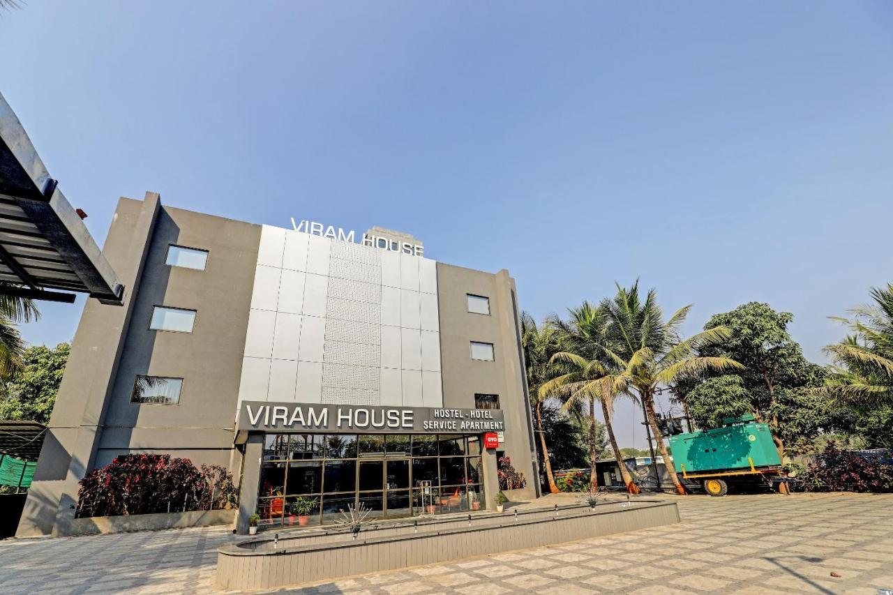 Oyo 70752 Viram House Ξενοδοχείο Gorwa Εξωτερικό φωτογραφία